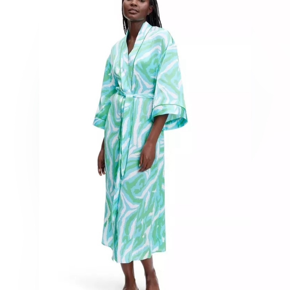 🎯50% OFF! DVF X Target Satin Diso Robe